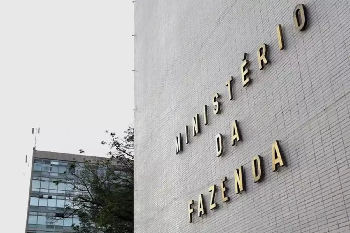 Com bloqueio do orçamento menor que esperado, Fazenda aposta em avanço de medidas econômicas 
