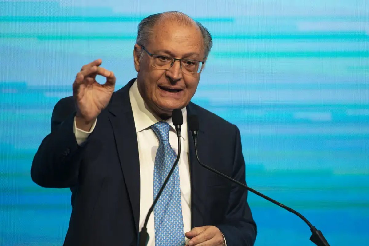 Bloqueio de R$ 2,9 bi no orçamento da União é “prática de boa gestão”, afirma Alckmin