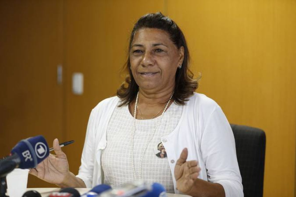 Mãe de Marielle se diz surpresa com prisão de Rivaldo Barbosa: 'Minha filha confiava nele'