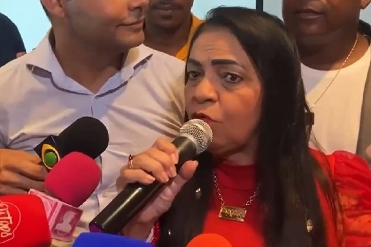 Vídeo: "Das mulheres que poderiam cumprir esse papel, não deu dúvidas", diz Moema Gramacho sobre Naide Brito como candidata a vice para Lauro