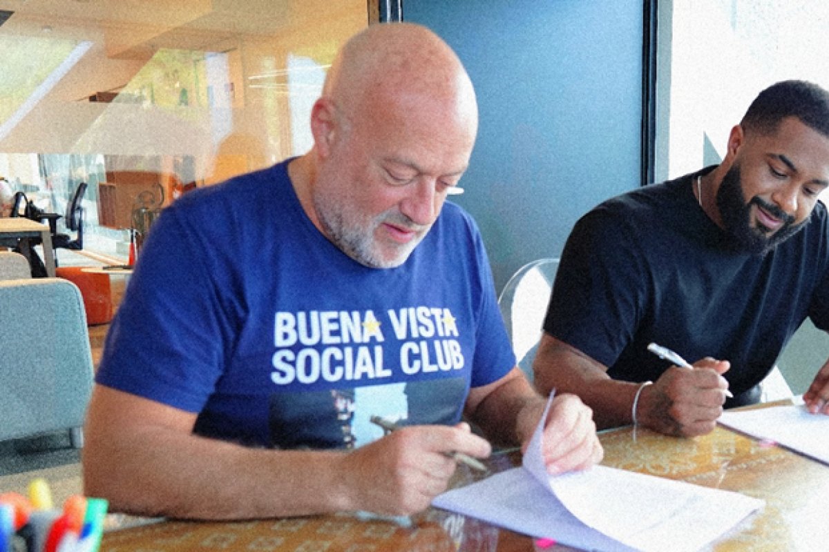 Baco Exu do Blues assina contrato com a Sony Music!