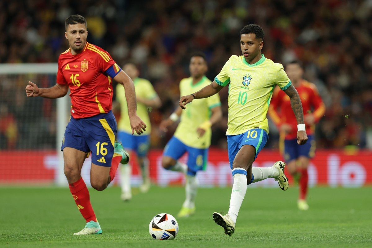 Vídeo: Em amistoso contra a discriminação racial, Brasil arranca empate nos acréscimos com a Espanha; veja os gols