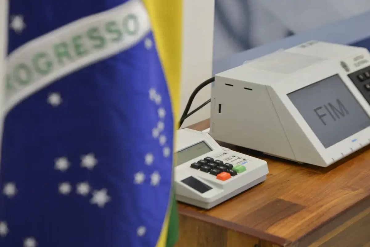 Eleitores vão escolher prefeitos e vereadores de 5.568 municípios do país em eleições de outubro
