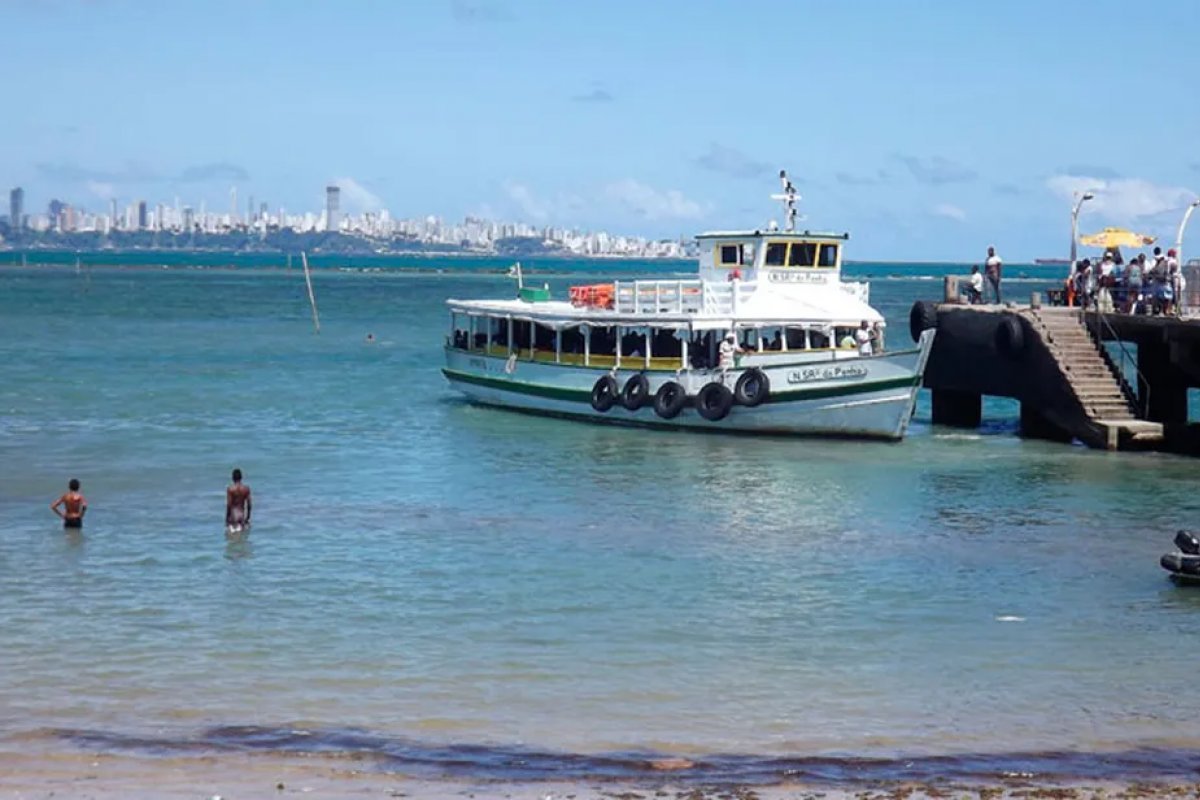 Travessia Salvador-Mar Grande tem bom movimento para o feriado da Semana Santa