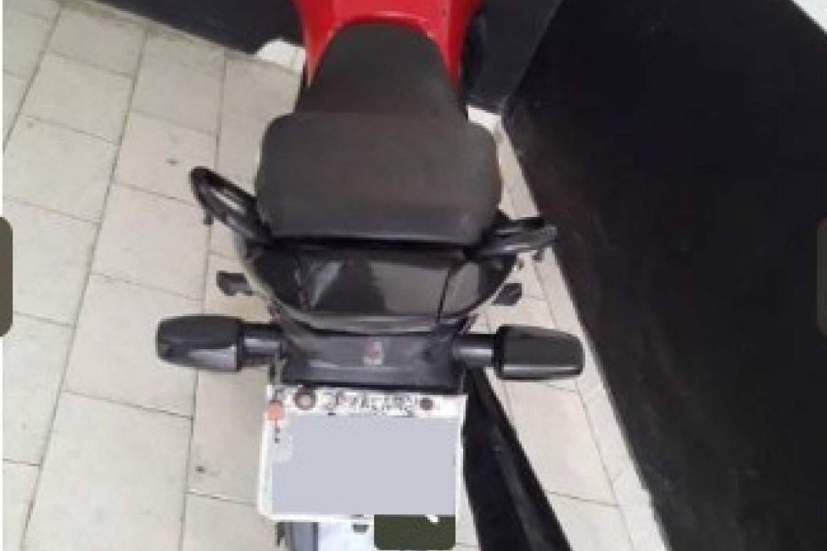 PM recupera moto com restrição de roubo no sudoeste da Bahia