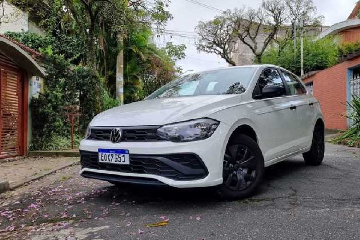 Volkswagen Polo amplia liderança sobre Strada pelo segundo mês 