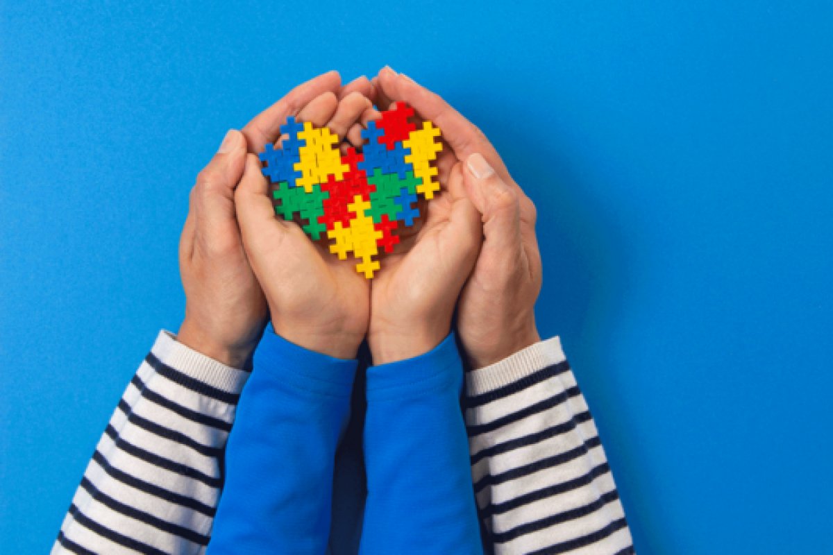 Número de alunos com autismo matriculados nas escolas cresceu 48% no Brasil