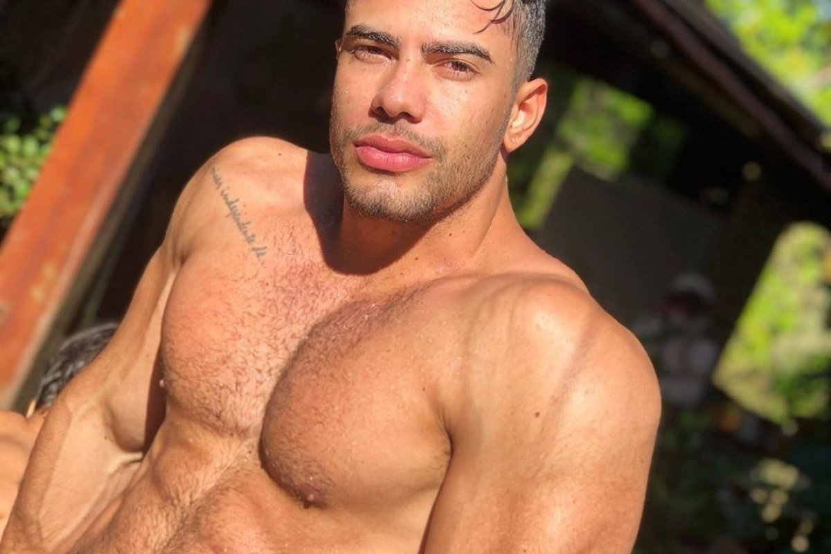 Modelo que sofria de depressão é encontrado morto e o pai faz desabafo emocionante 