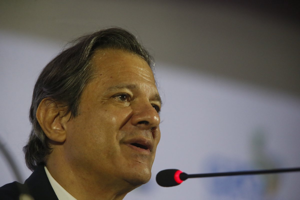 Haddad diz que plano de investimento vai definir distribuição de dividendos da Petrobras 