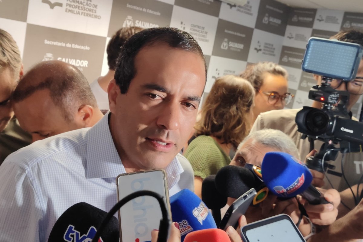 Apesar dos protestos da categoria, Bruno comemora reajuste dos servidores: ‘fomos além do que era possível’