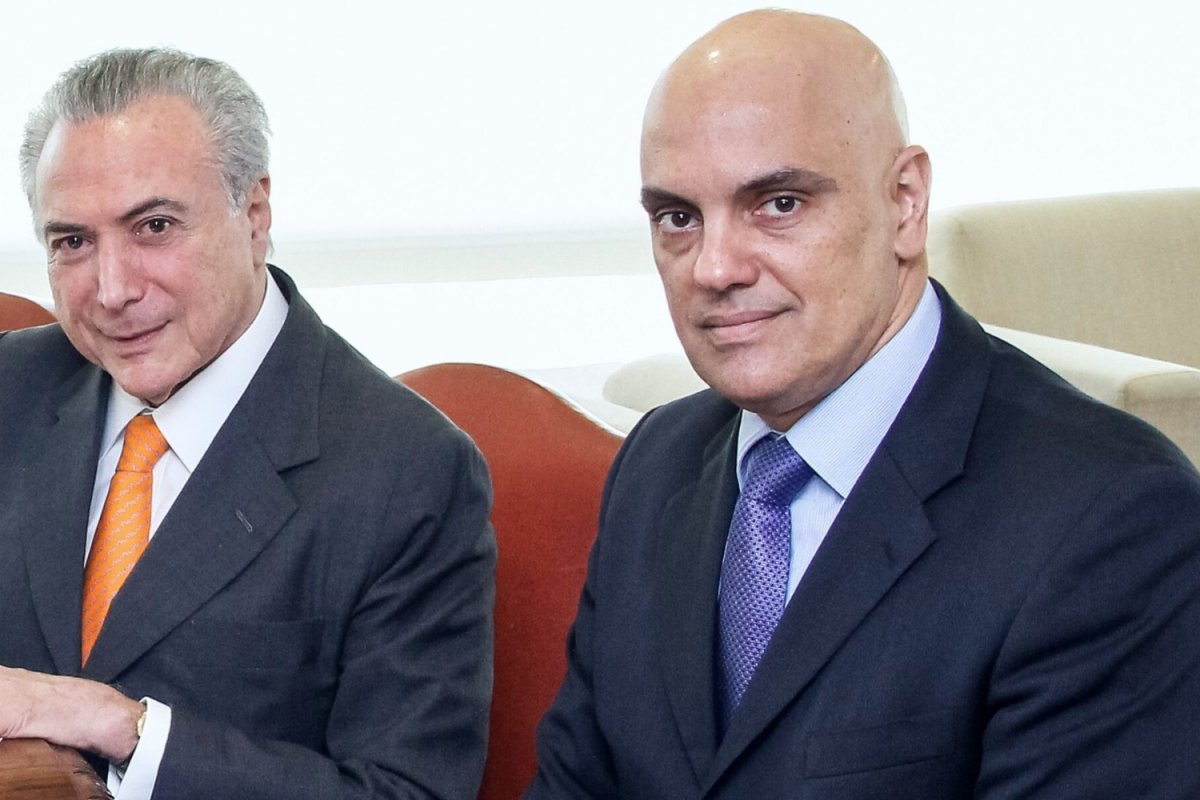 Vídeo: Alexandre de Moraes recebe vaias durante homenagem a Temer em Brasília