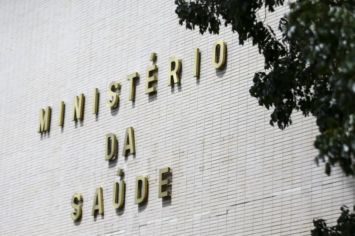 Flexibilizar pisos de Saúde e Educação pode liberar R$ 131 bilhões para outros gastos até 2033, aponta relatório