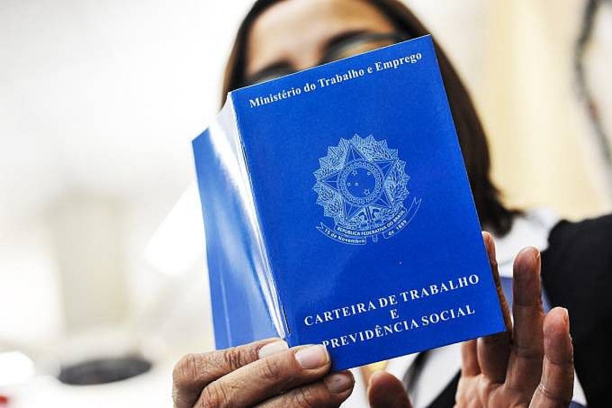 Governo publica regras complementares de contratação de jovens 