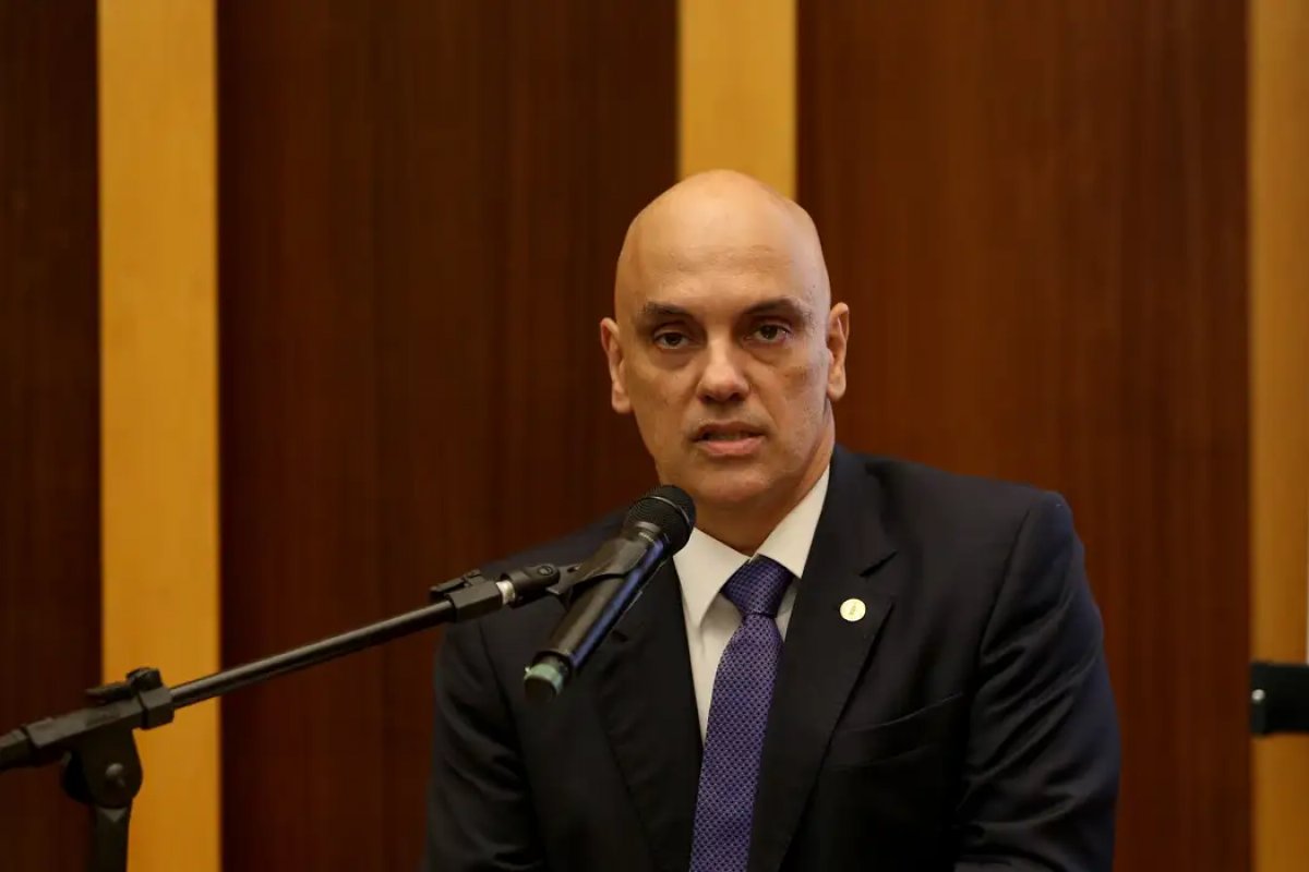 STF decide por unanimidade contra tese que abria brecha para intervenção militar 