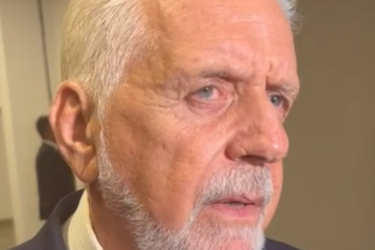 "Eu diria que na hora mais certa a gente bate martelo", diz Jaques Wagner sobre possíveis nomes para compor a chapa para eleições