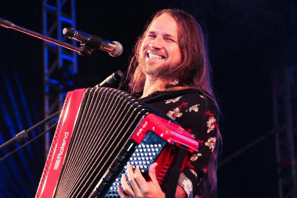  Dorgival Dantas celebra 39 anos de carreira com apresentação em Salvador 