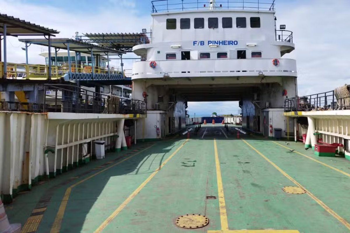 Ferry-boat terá mudanças na operação devido a obra de implantação de nova rampa de embarque e desembarque