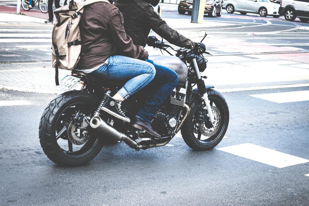Motociclista que transporta passageiros ganha entre 60% e 75% mais, diz pesquisa