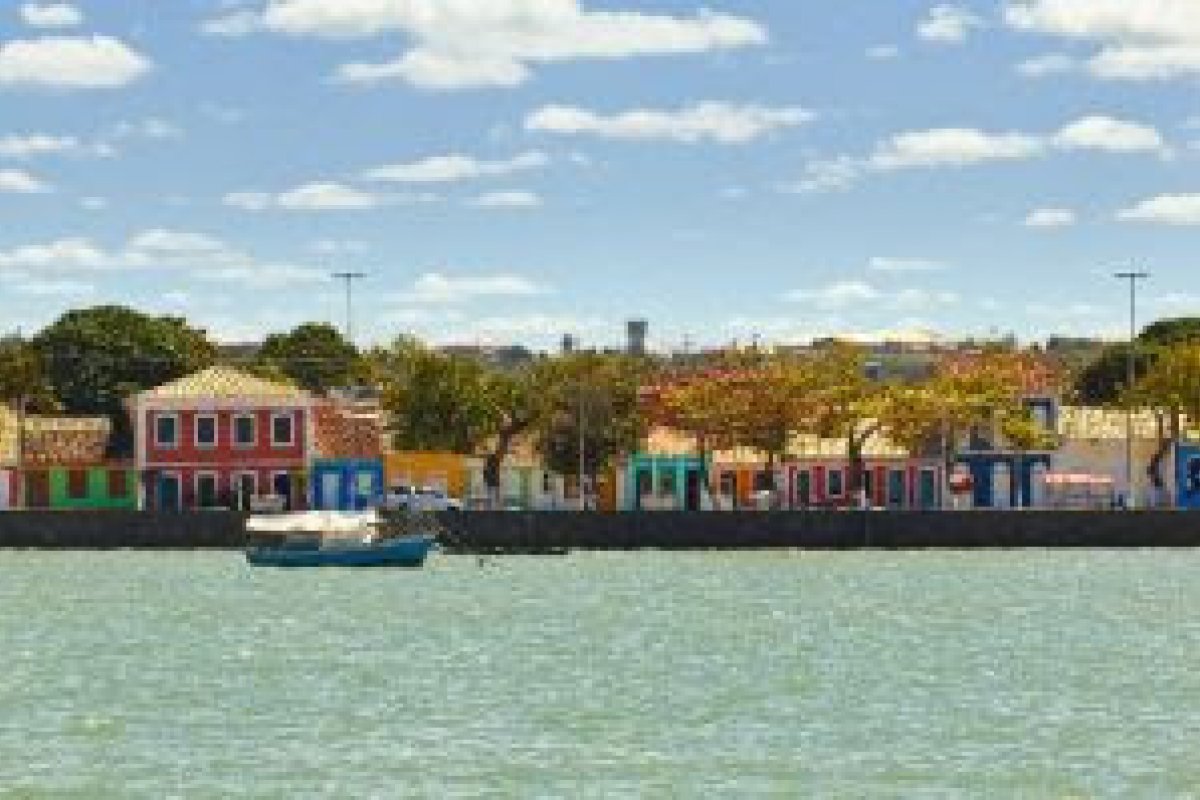 Búzios e Porto Seguro estão entre os destinos mais procurados para passar o Carnaval, aponta pesquisa
