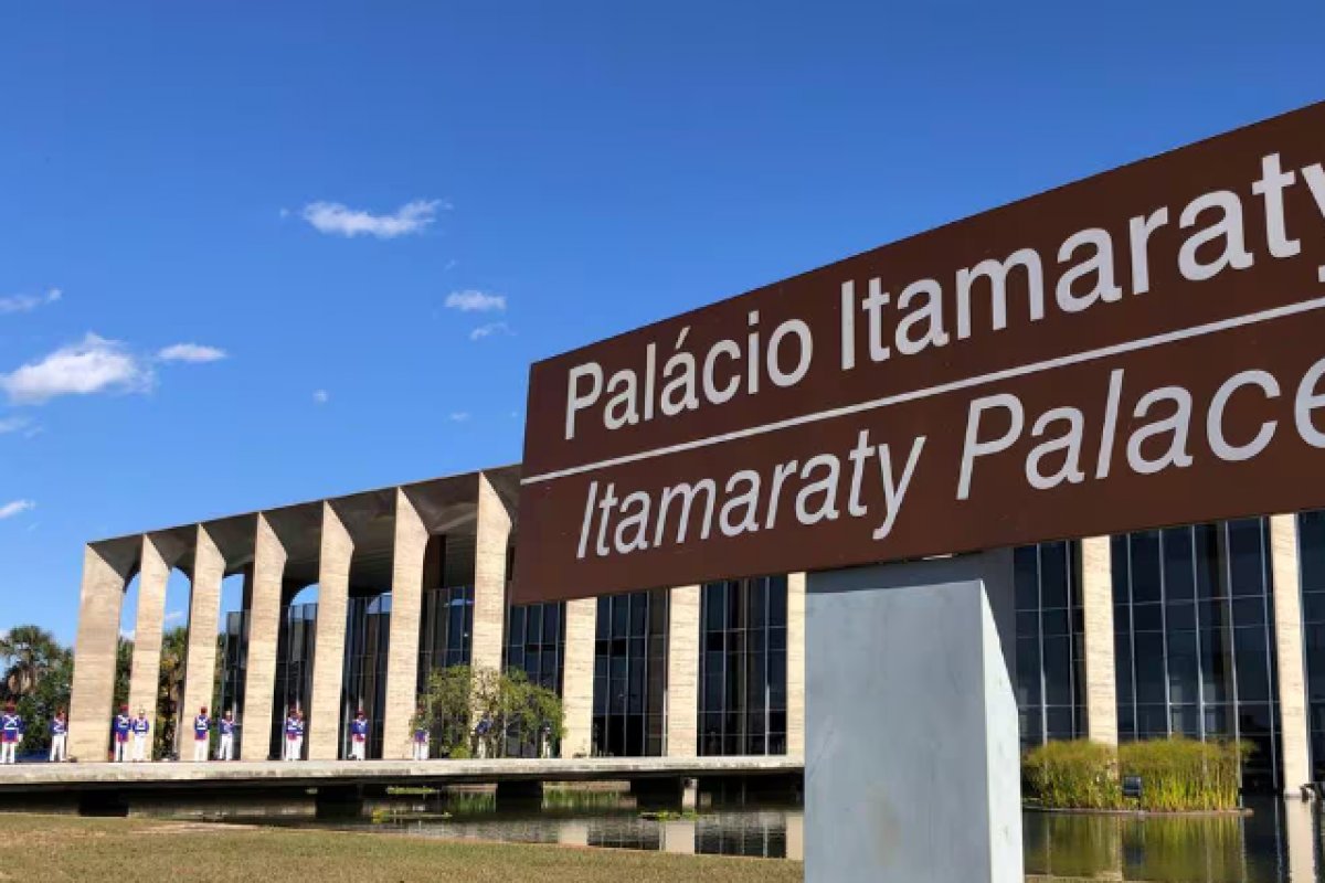 Instituto Brasil-Israel questiona posicionamento do Itamaraty sobre ofensiva iraniana contra Israel