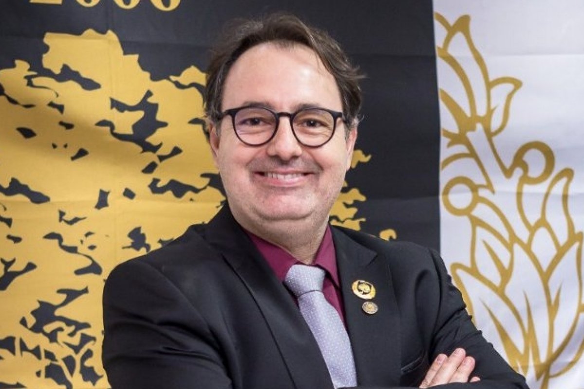 Brasileiro brilha no cenário internacional da educação! 