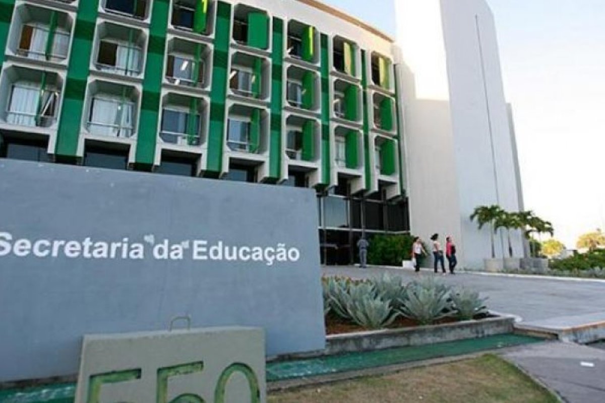 Governo da Bahia lança curso de qualificação profissional para pessoas com deficiência