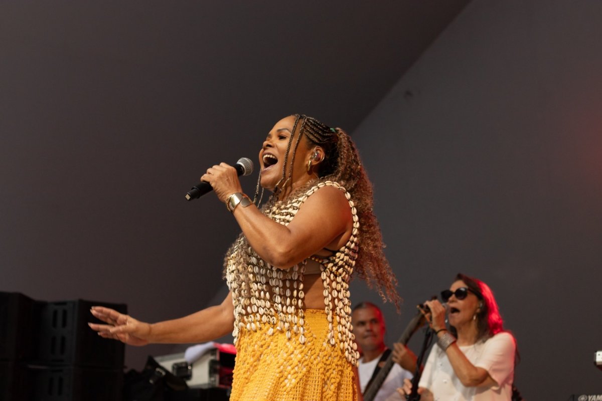 Feijoada Bye Bye Verão, da promoter Marta Góes, terá show exclusivo de Marcia Short! 