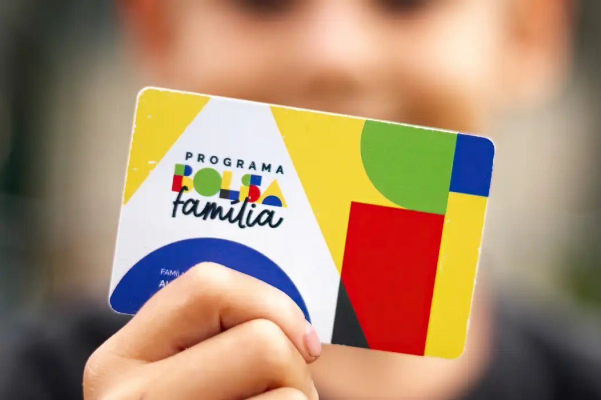Caixa começa a pagar Bolsa Família de abril