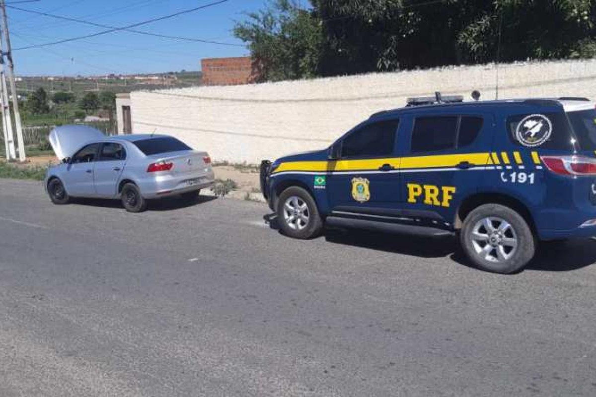 Jovem de 18 anos é flagrado pela PRF na Bahia com veículo roubado