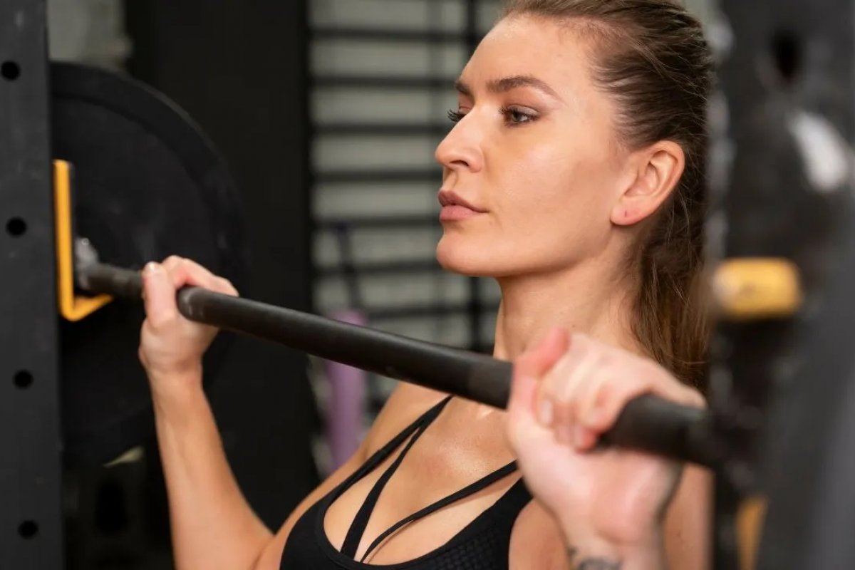 Entenda por que não é recomendado usar maquiagem para fazer exercício físico