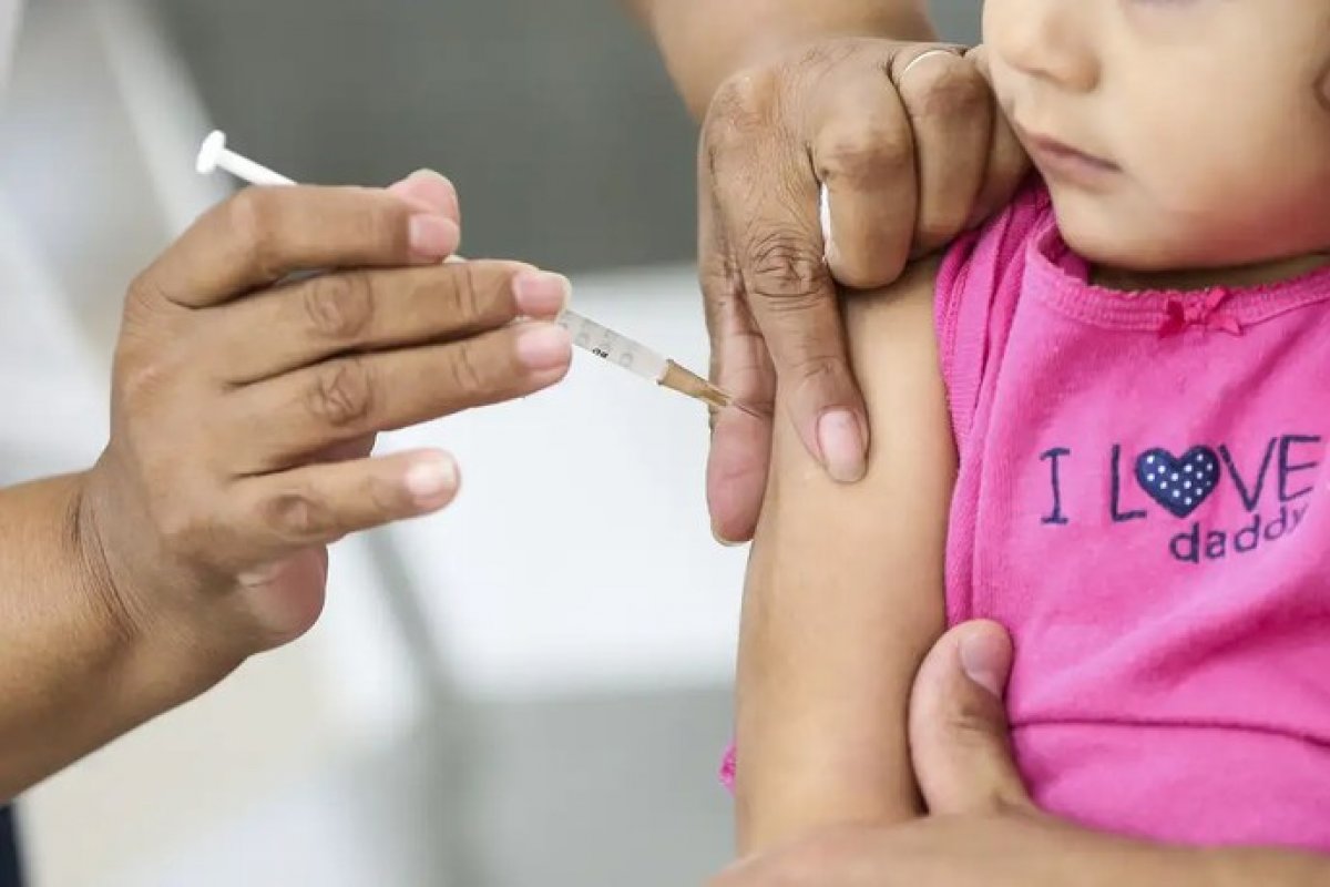 Brasil registra aumento na cobertura de 13 das 16 vacinas do calendário infantil em 2023, aponta ministério
