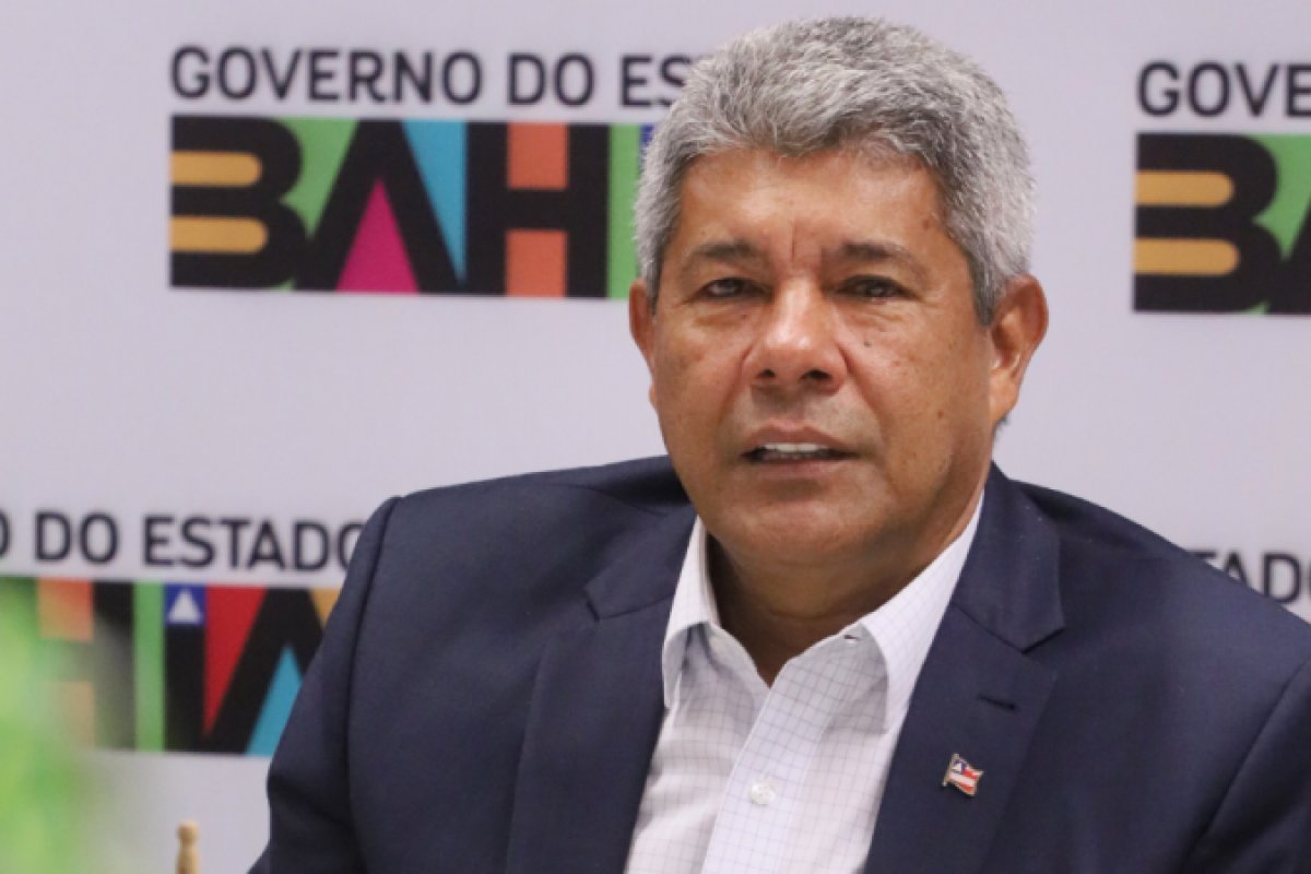 Jerônimo Rodrigues anuncia aumento na gratificação salarial de professores das universidades estaduais
