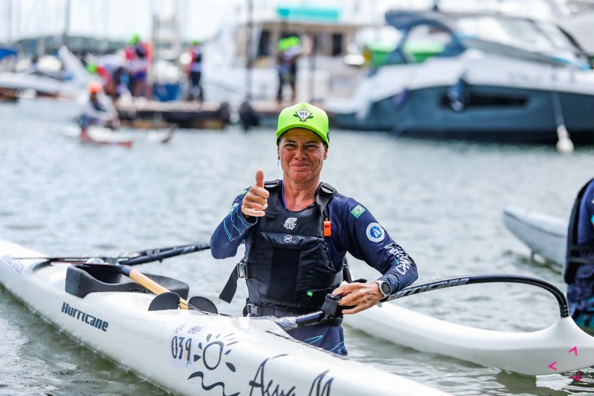 Copa de canoa havaiana reuniu atletas de quatro estados na Bahia de Todos-os-Santos! 