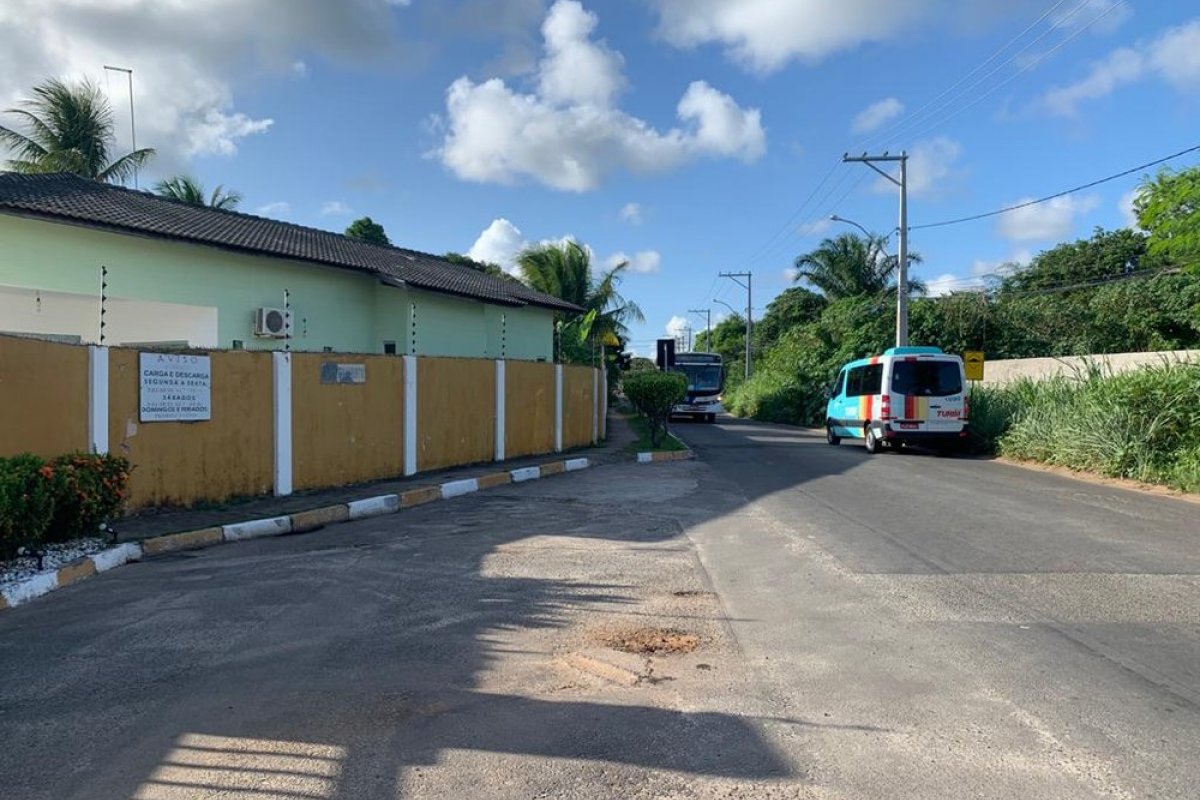 Moradores de um condomínio residencial em Camaçari denunciam morte de gatos