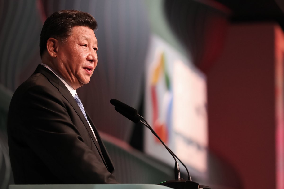 Xi recebe secretário dos EUA e cobra aceitação de desenvolvimento chinês