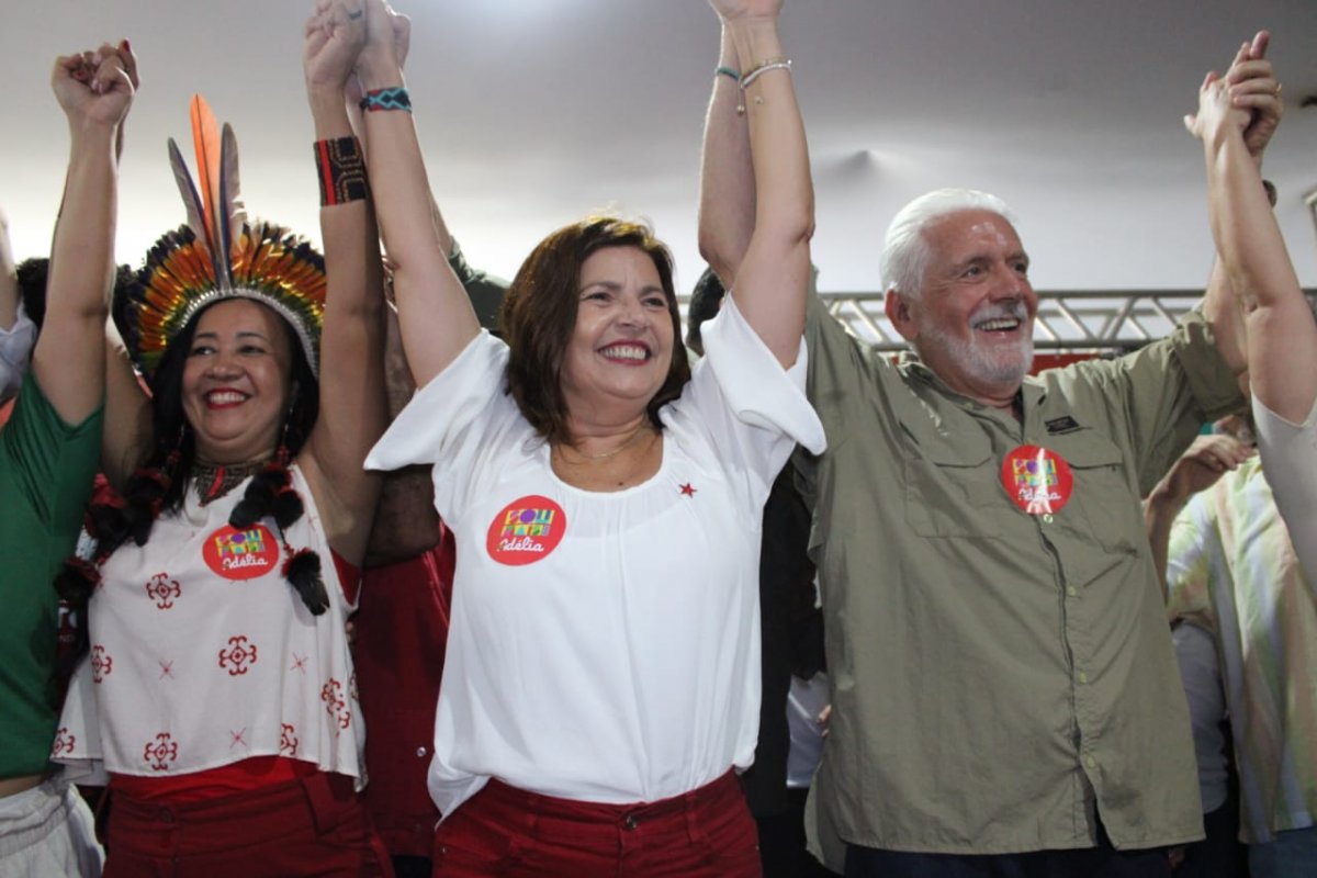 Adélia Pinheiro lança pré-candidatura à prefeitura de Ilhéus ao lado de Wagner e lideranças 