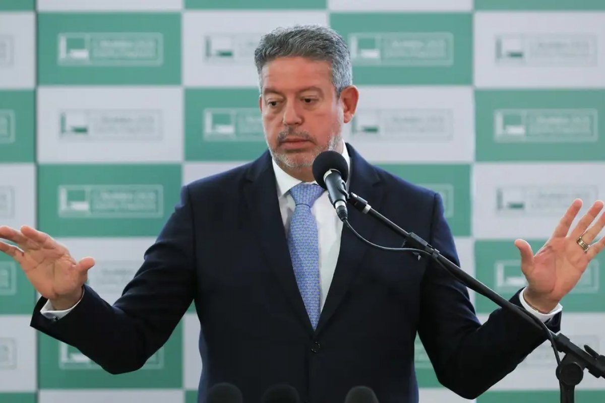 Arthur Lira reajusta em 60% diárias para as viagens nacionais dos parlamentares
