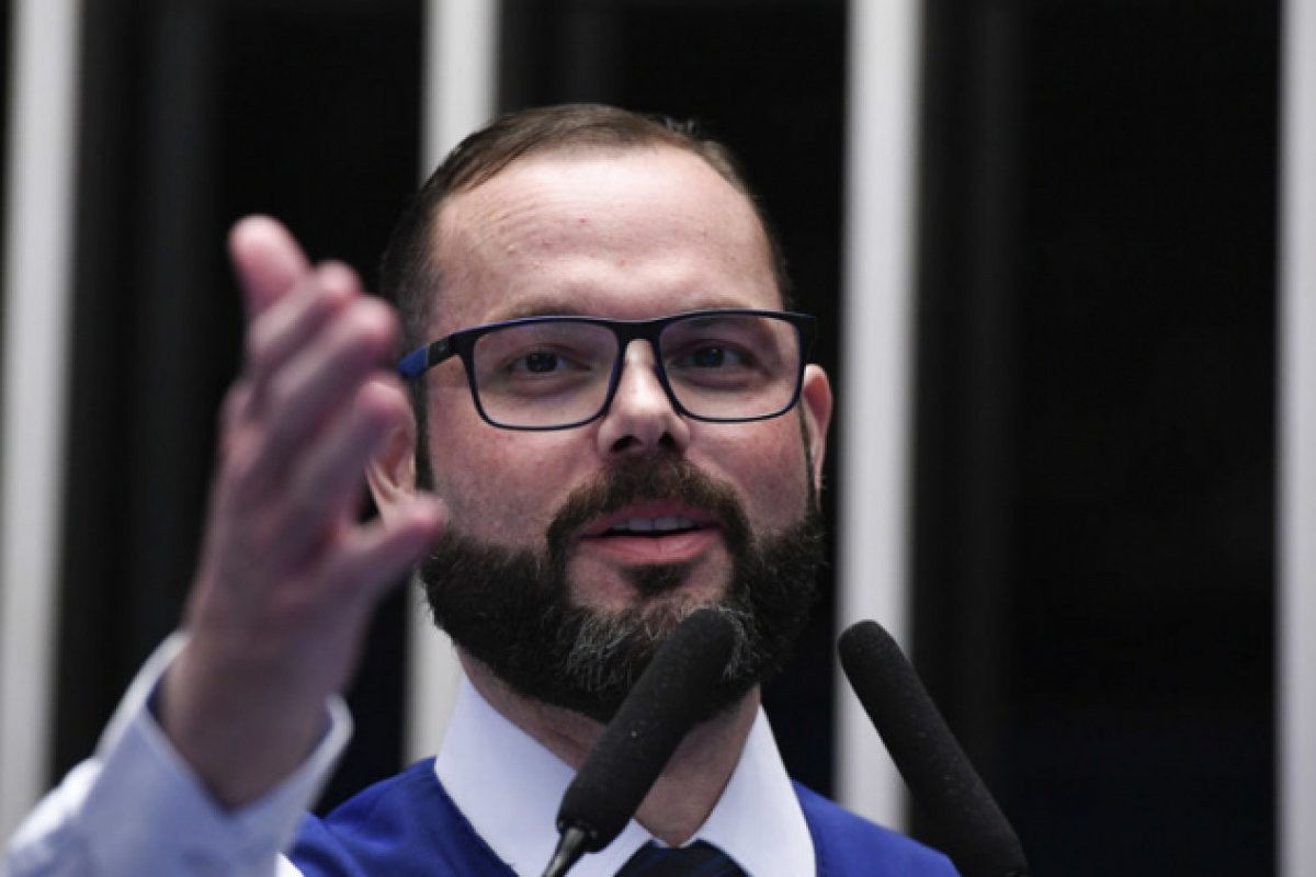 TSE retoma julgamento que pode cassar mandato do senador Jorge Seif 