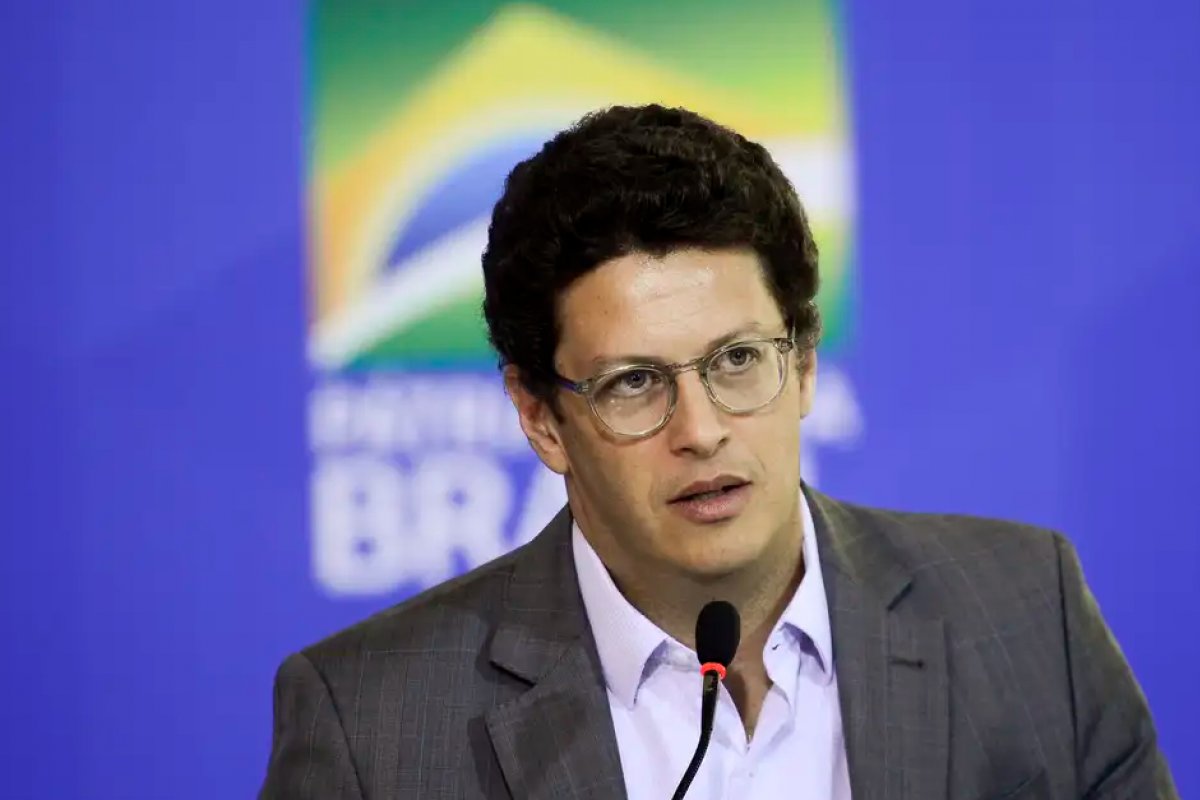 PEC das Drogas: Salles aponta “prisão com atenuantes” para usuários