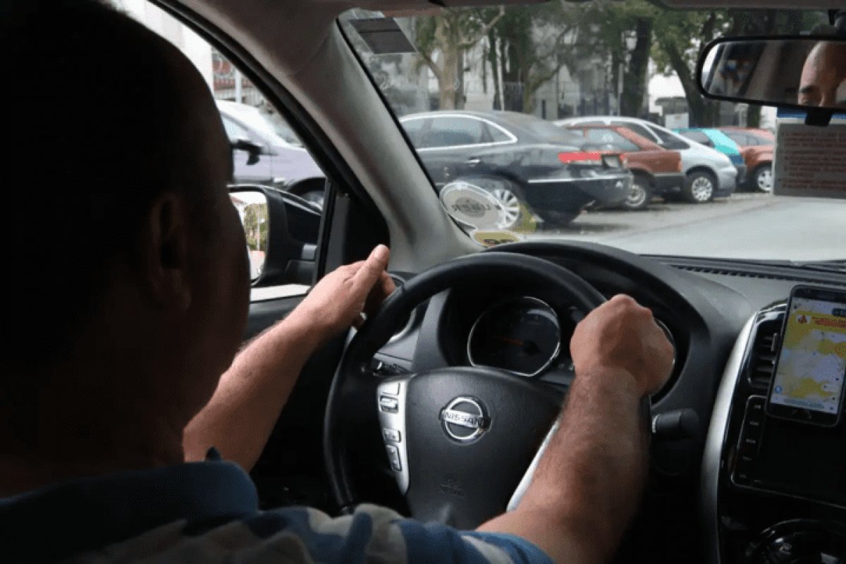 Motoristas têm até esta terça-feira (30) para realizarem exame toxicológico