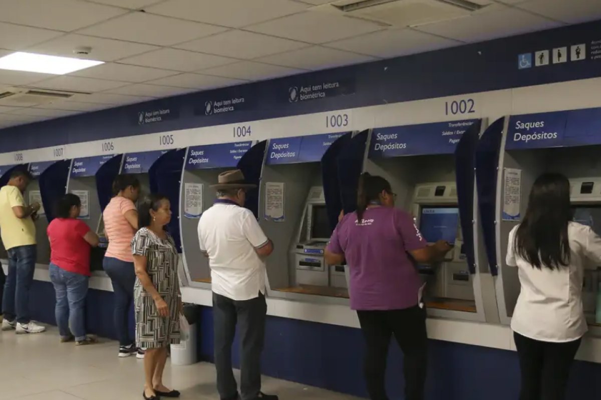 Veja o funcionamento dos bancos e do INSS no feriado de 1º de Maio