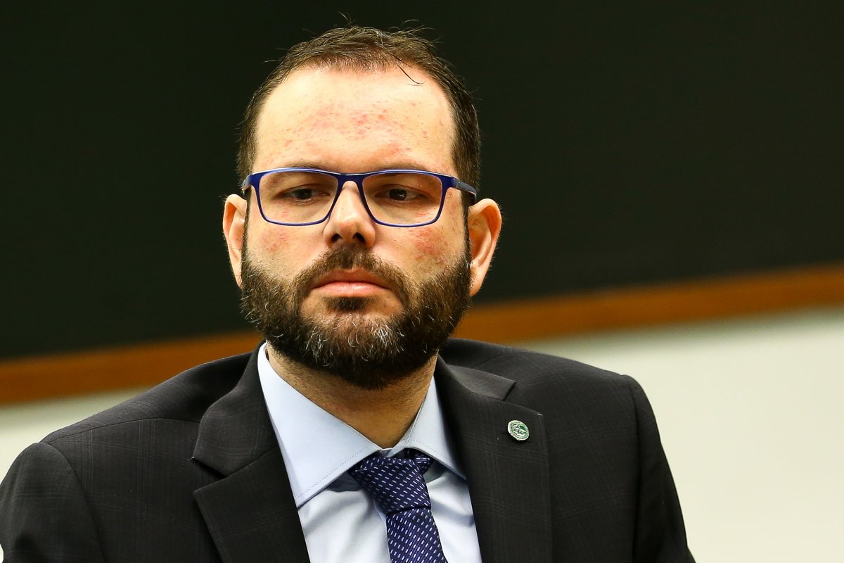 Integrantes do Congresso e do Judiciário defendem absolvição de Jorge Seif como gesto do TSE