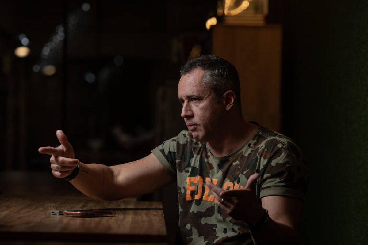 Bolsonaro exonera Roberto Alvim 