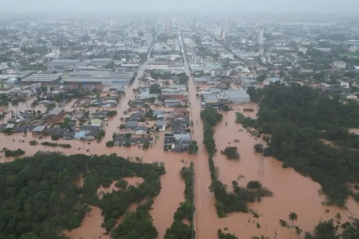 Com quatro tragédias climáticas em menos de 1 ano, RS soma mais de 100 mortes