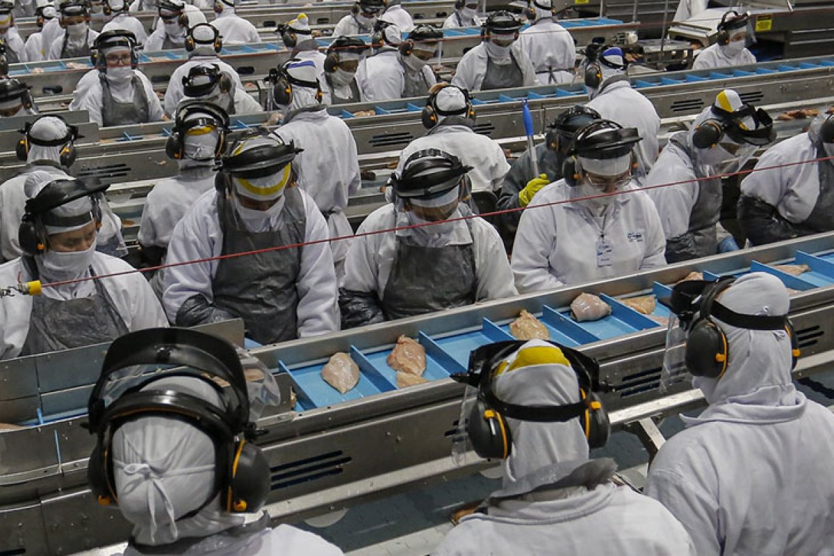 IBGE: produção industrial avança em março, mas analistas  não vislumbram retomada de fôlego 