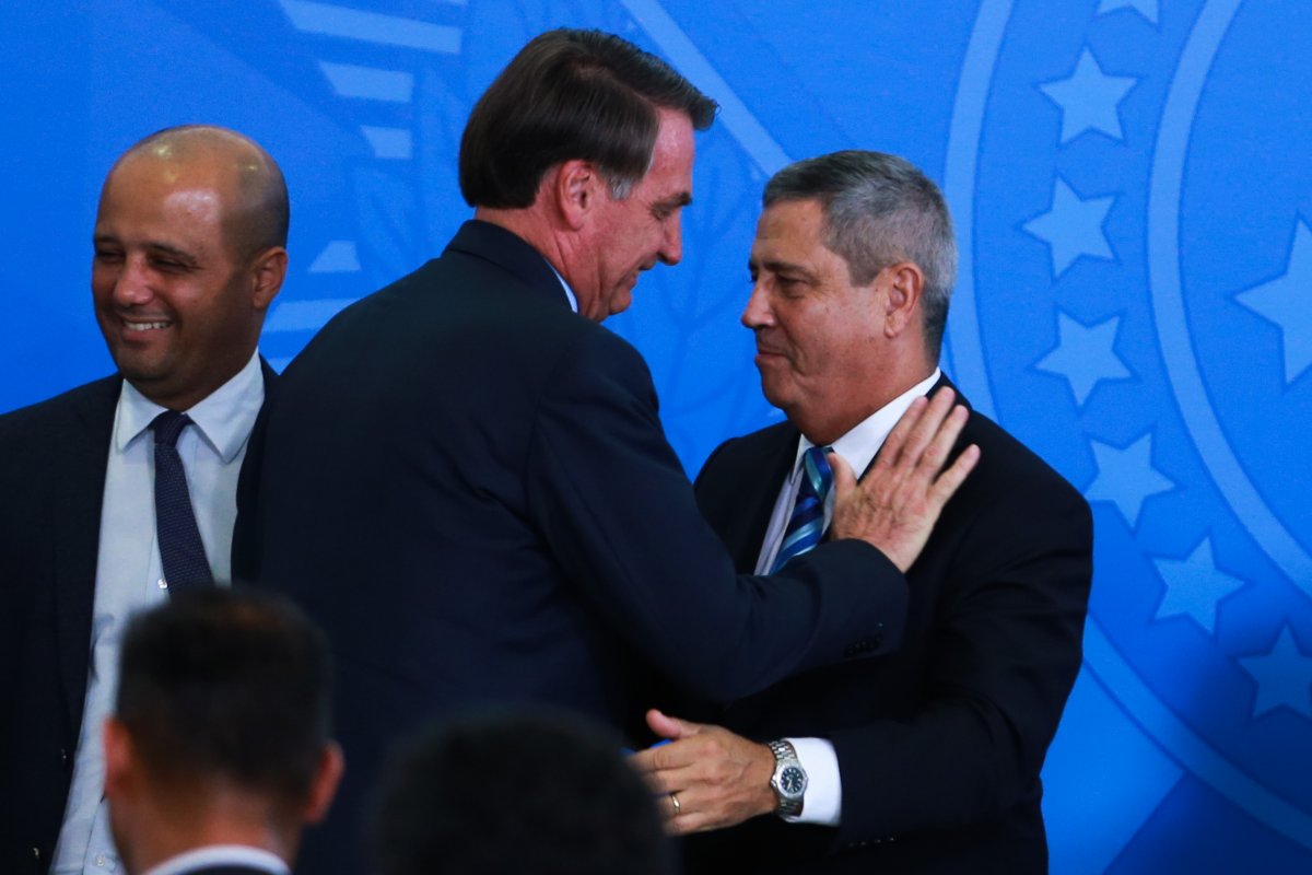 Tribunal Superior Eleitoral mantém inelegibilidade de Bolsonaro e Braga Netto por oito anos
