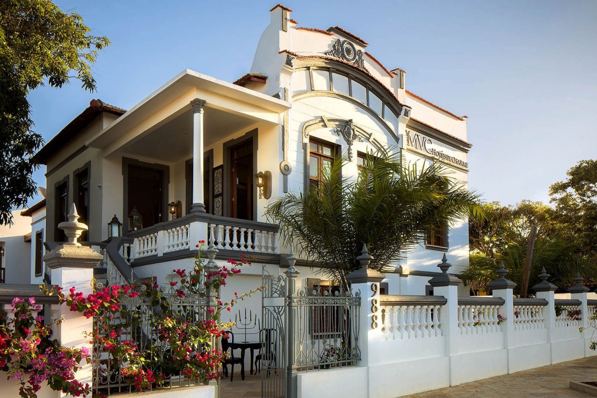 Patrimônio arquitetônico tombado pelo IPHAN, Hotel Boutique Casa de Santo Antônio é uma  experiência genuína de hospedagem na cidade de Parnaíba! 