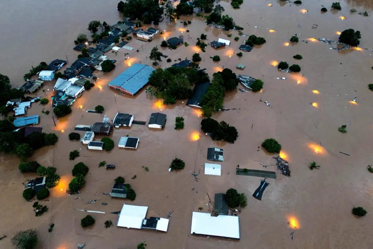 Sobe para 83 o número de mortos no Rio Grande do Sul, diz Defesa Civil 
