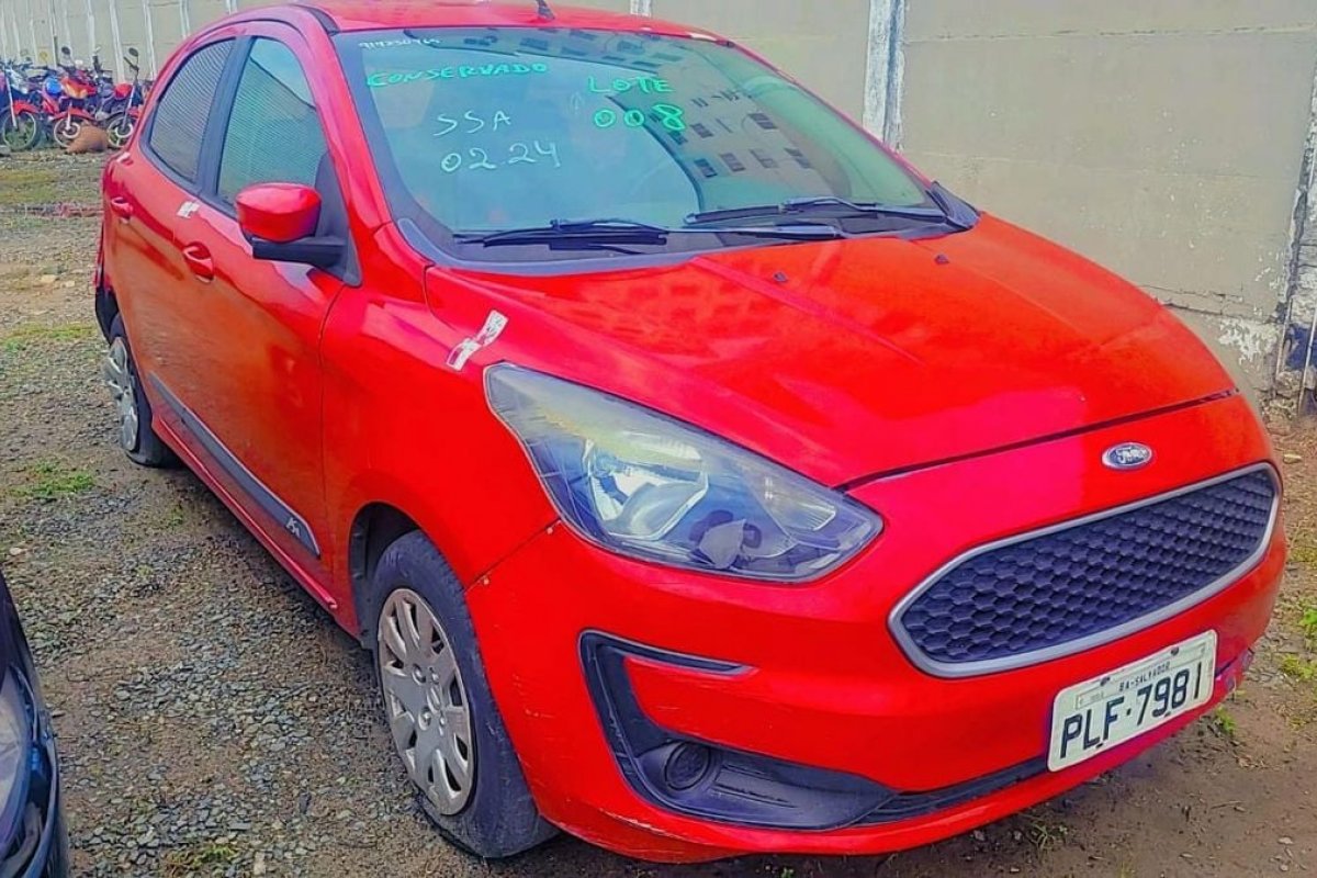 Carros a partir de R$ 2 mil são leiloados pelo Detran na Bahia; saiba como participar 