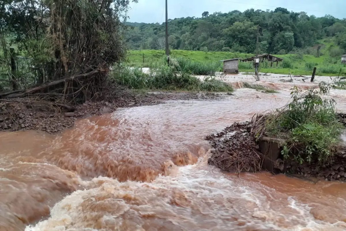 Climatologista aponta risco de mais desastres ambientais no mundo